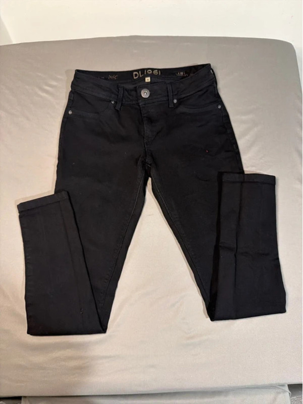 DL1961 Emma Black Stretchy Denim Skinny Legging Jeans 26